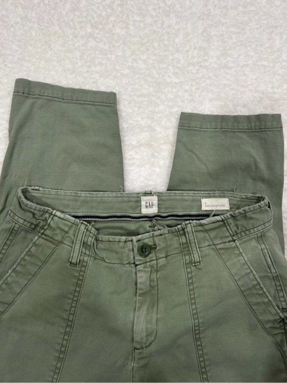 GAP Women’s Olive “girl friend drop” denim pants